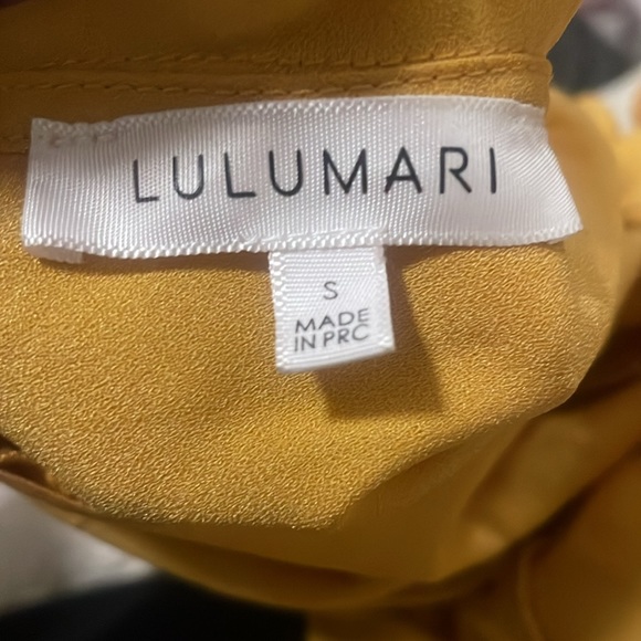 Pretty Lulumari Ruffle Yellow Peplum Shirt Size Small - Picture 2 of 3